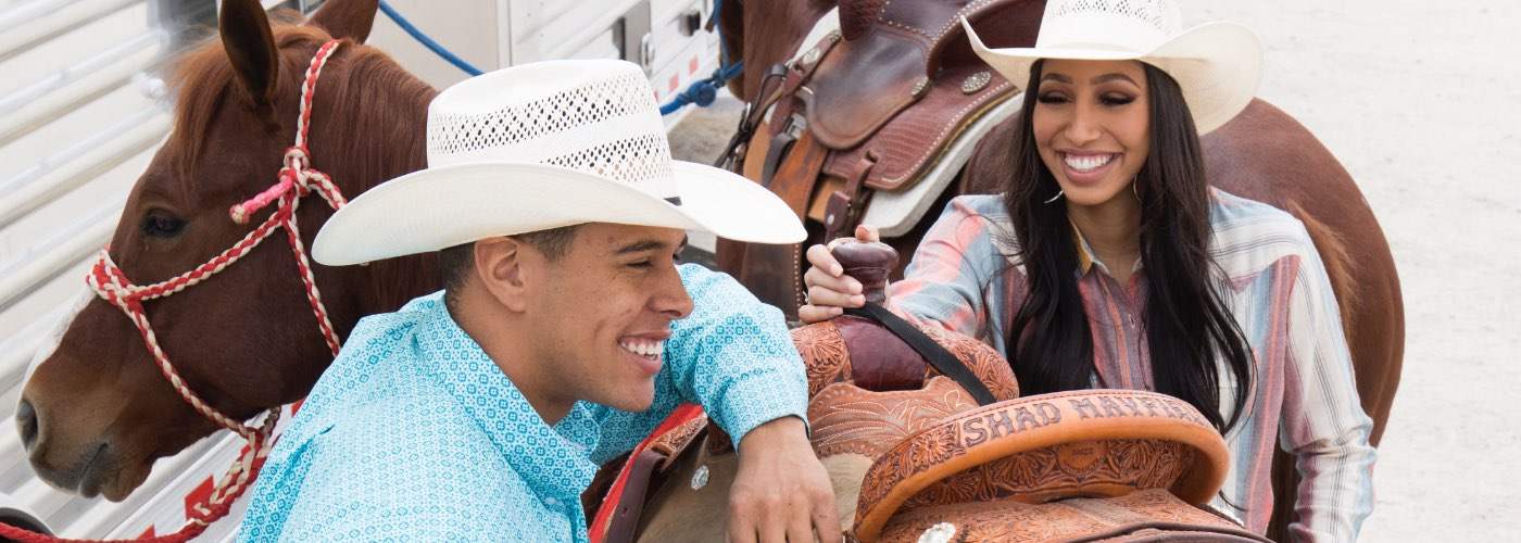 How to Wear a Cowboy Hat - NRS