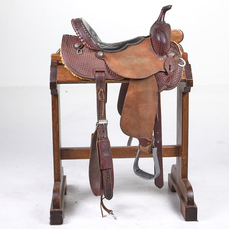 Double J Saddlery Used 14in 1/2 Basket Stamp Pozzi Pro Barrel Saddle