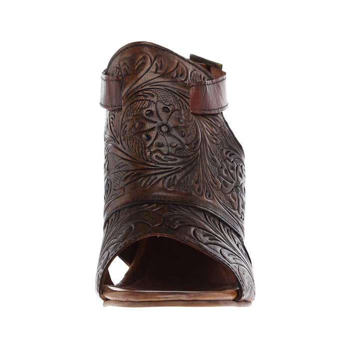 Roper Footwear Women`s Mika Backstrap Tan Tooled Heel