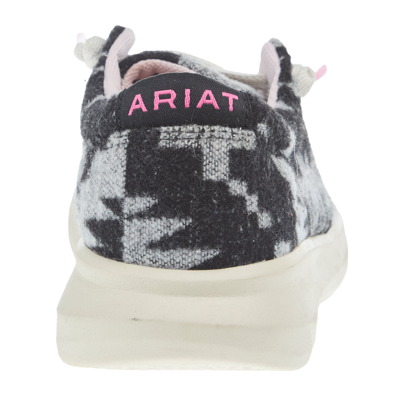 Ariat Women`s Black and White Flannel Blanket Hilo Casual