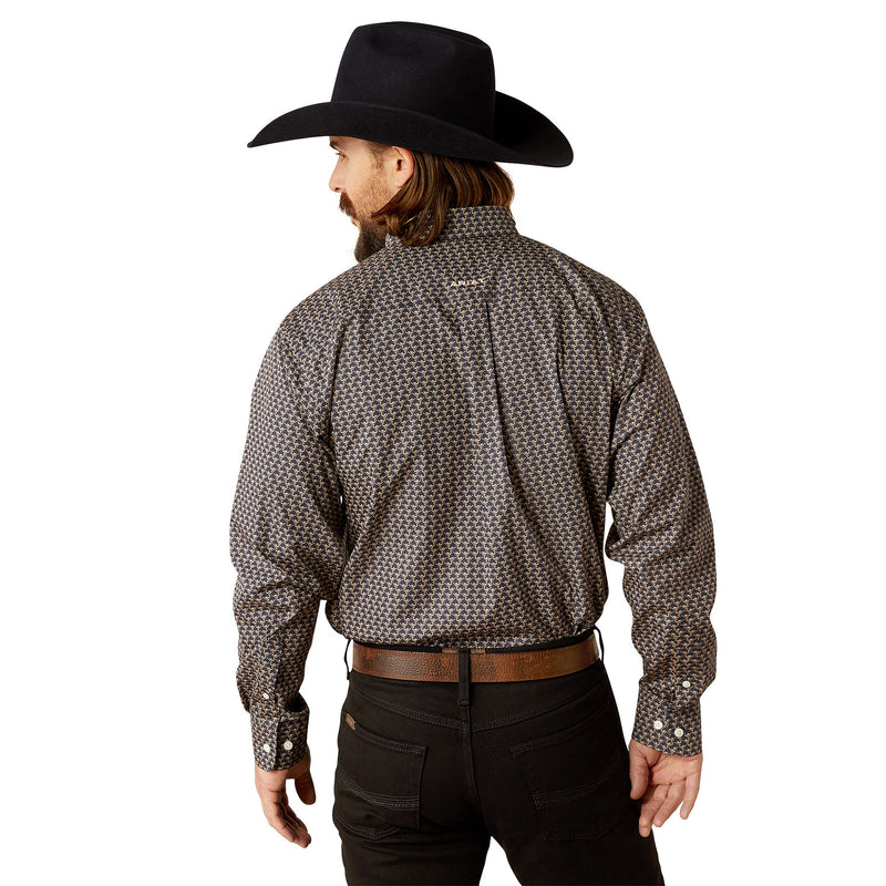 Ariat Men's Wrinkle Free Fields Classic Fit Shirt