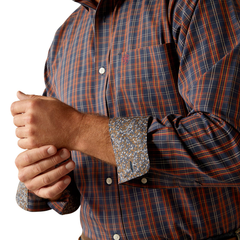 Ariat Men's Wrinkle Free Iker Classic Fit Shirt