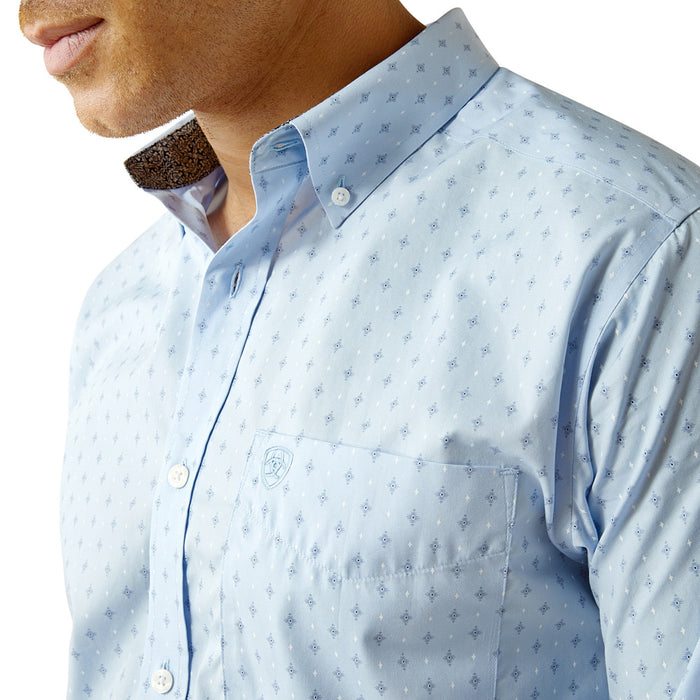 Ariat Men's Light Blue Wrinkle Free Donte Shirt