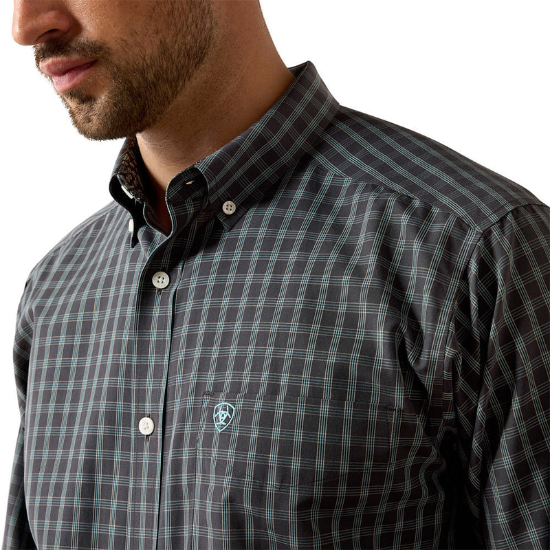 Ariat Men's Wrinkle Free Black Plaid Barbary Shirt