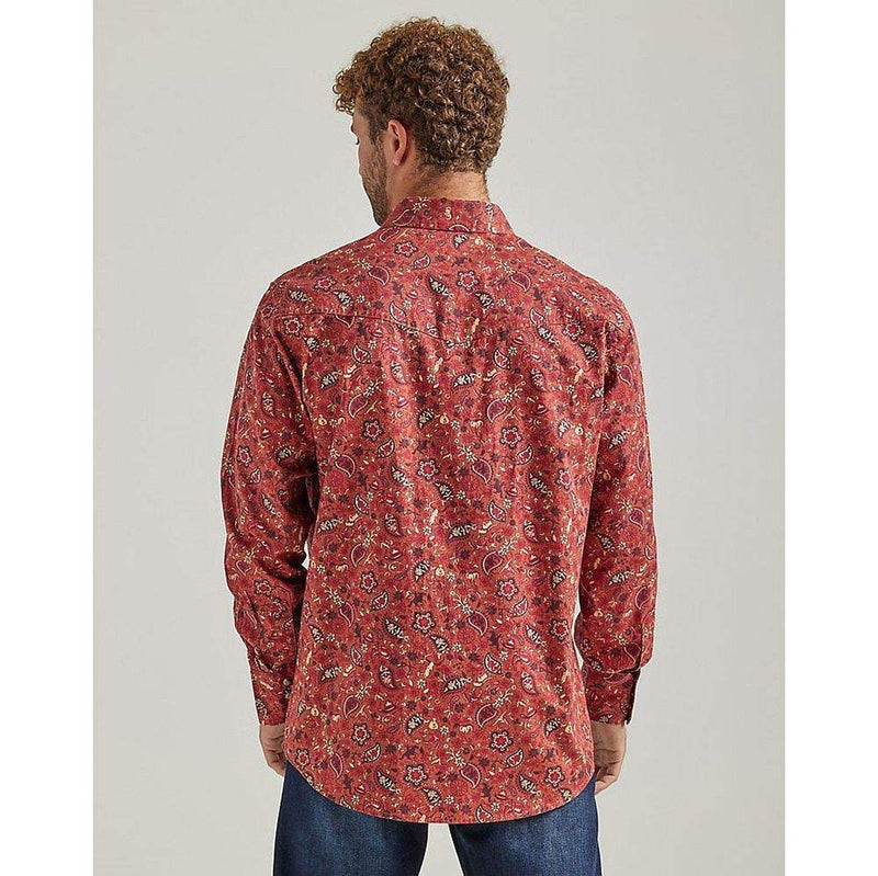 Wrangler Men's Classic Long Sleeve Button Down