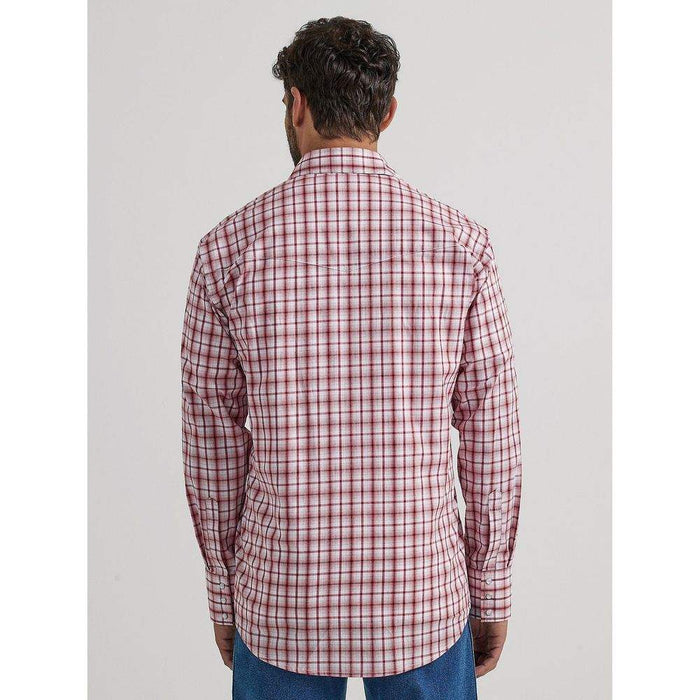 Wrangler Men's Wrinkle Resist Long Sleeve Snap Shirt