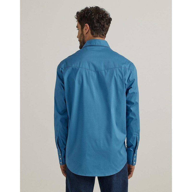 Wrangler Men's Wrinkle Resist Blue Solid Snap Shirt