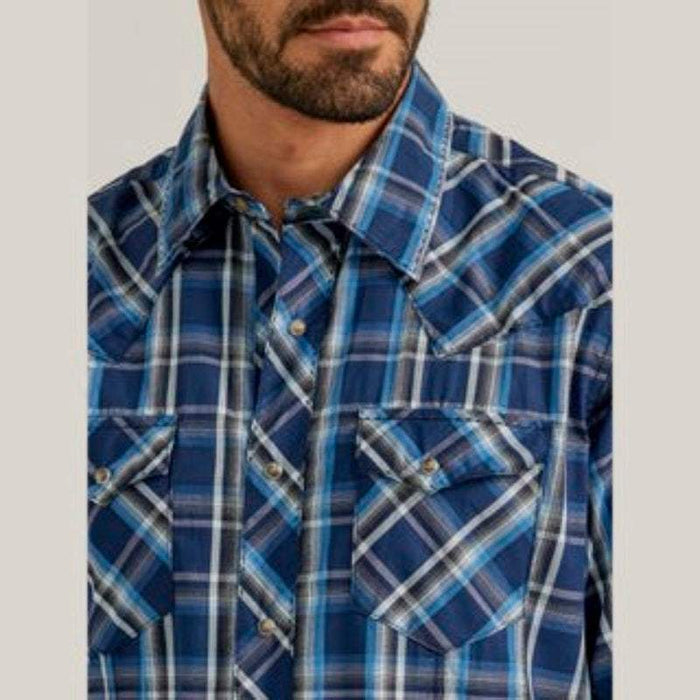 Wrangler Men's Navy Plaid Fashion Snap Shirt