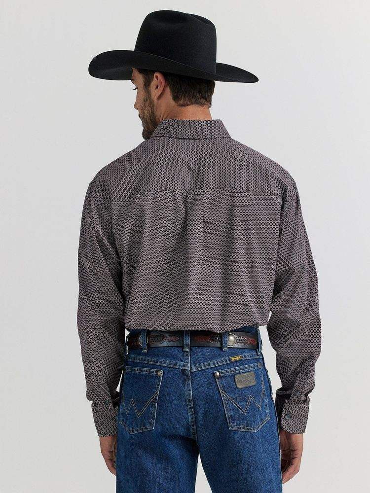 Wrangler Men's George Strait Long Sleeve Button Down