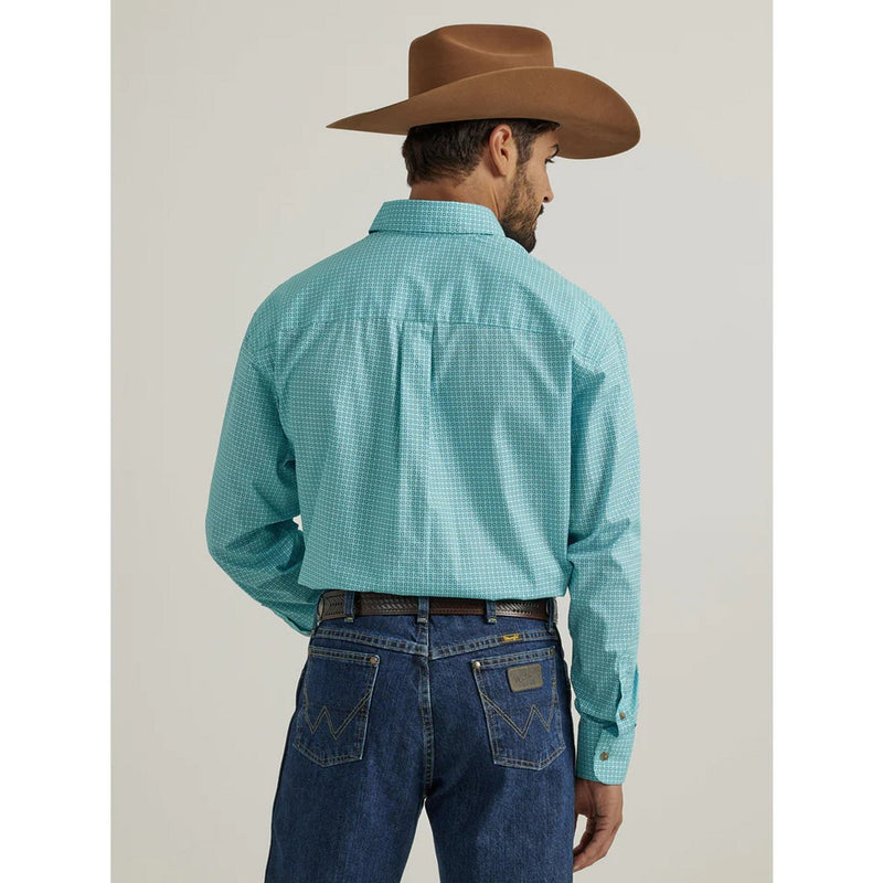 Wrangler Men's George Strait Long Sleeve Button Down