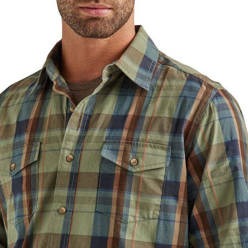 Wrangler Men's Premium Long Sleeve Button Down