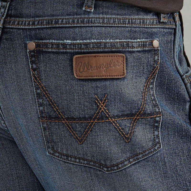 Wrangler Men's Retro Slim Fit Straight Leg Jeans