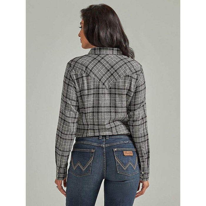 Wrangler Women's Essential Flannel Plaid Western Snap Shirt