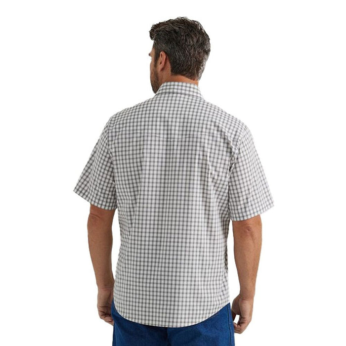 Wrangler Men's Wrinkle Resist Grey Plaid Snap Shirt