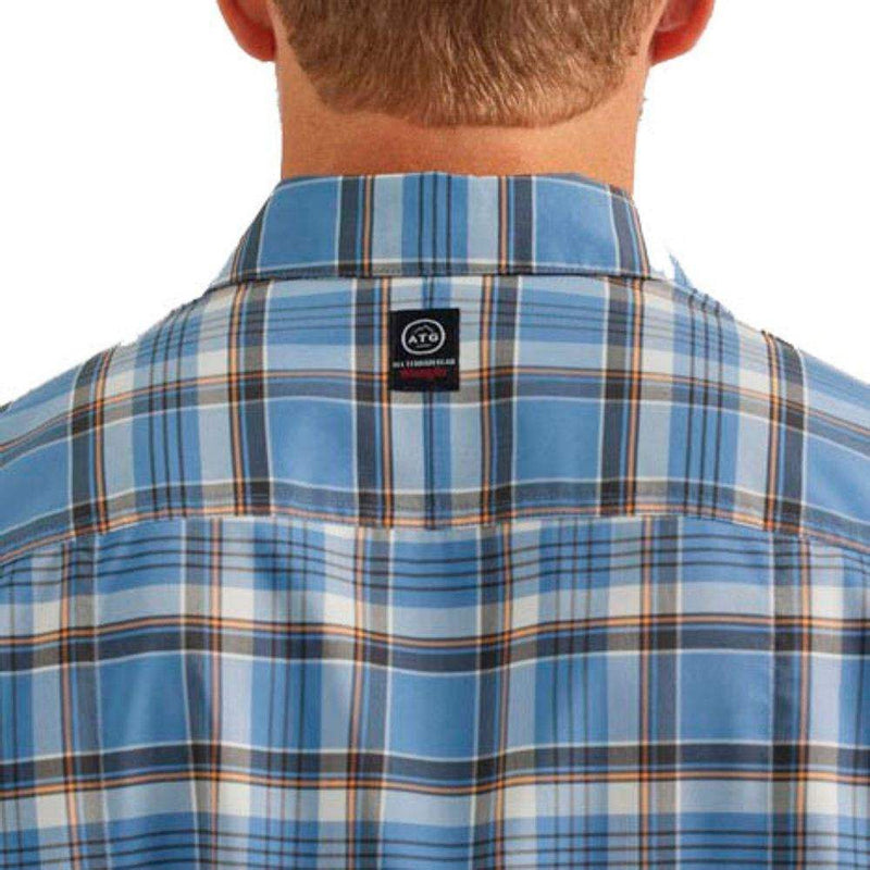 Wrangler Men's ATG Hike to Fish Plaid Button Down Shirt