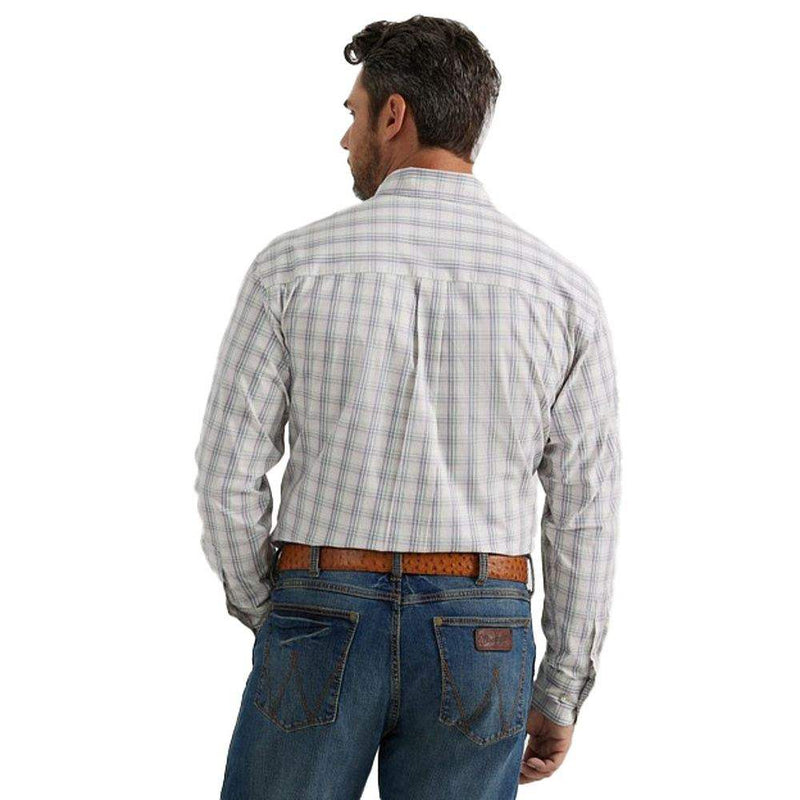 Wrangler Men's George Strait Two Pocket Button Down Shirt