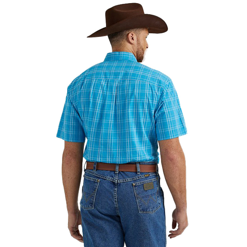 Wrangler Men's George Strait Short Sleeve Button Down Shirt