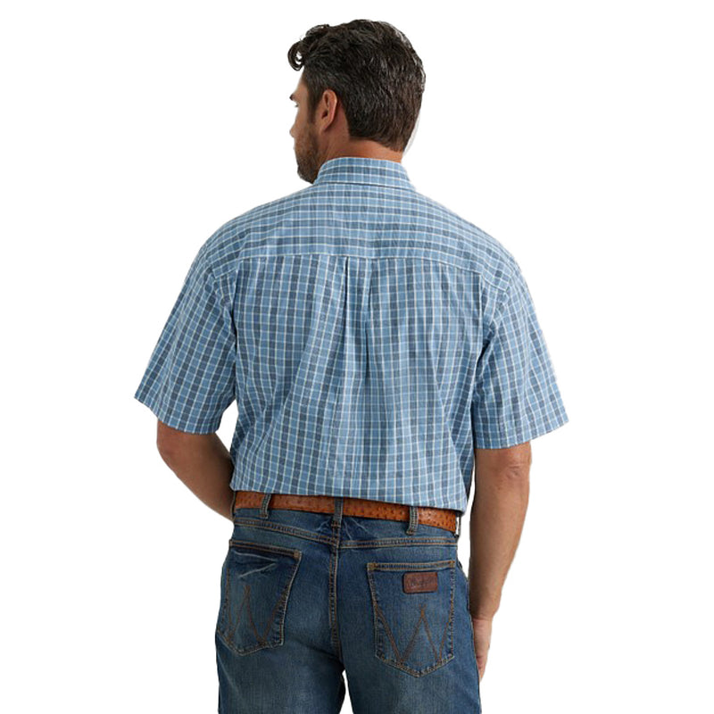 Wrangler Men's George Strait Short Sleeve Button Down
