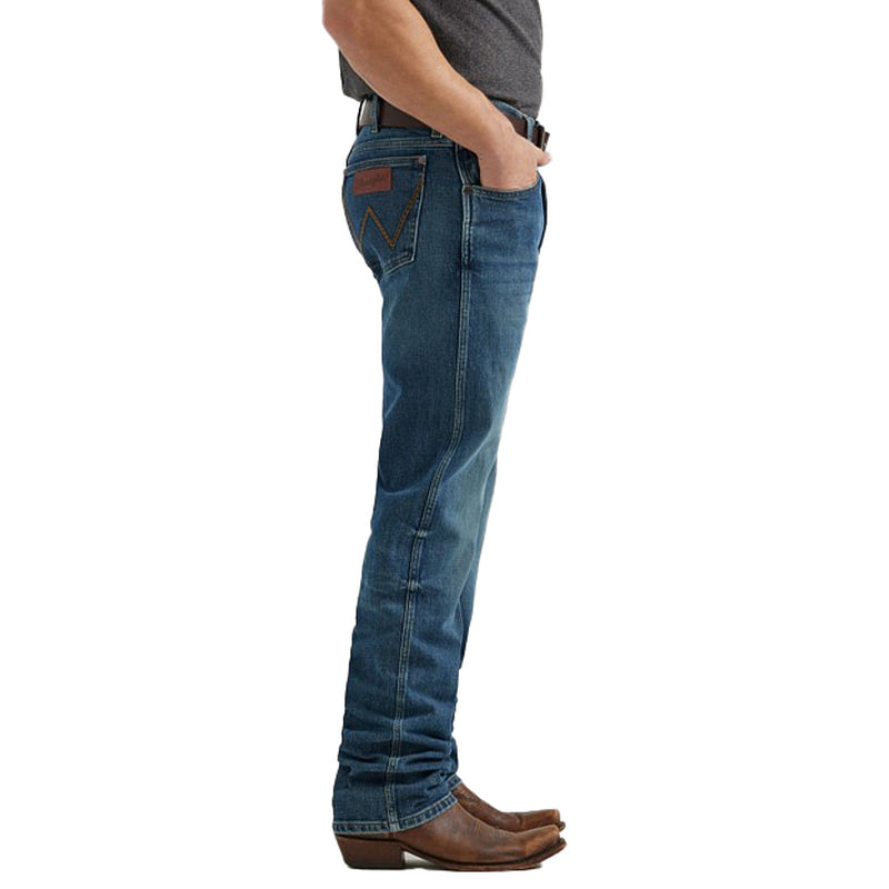 Wrangler Men's Retro Slim Fit Straight Leg Jeans
