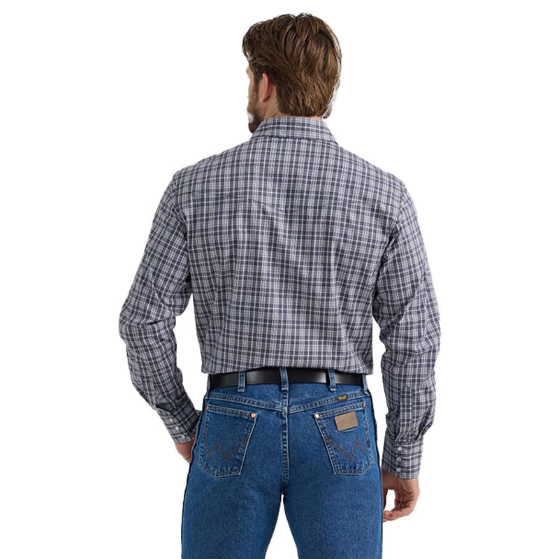 Wrangler Men's Wrinkle Resist Long Sleeve Western Snap Plaid Shirt in Grey Blue