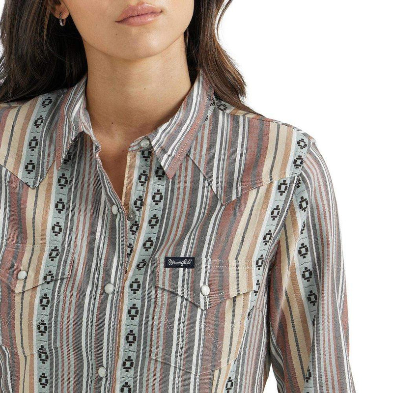 Wrangler Women's Pink and Blue Dobby Snap Shirt