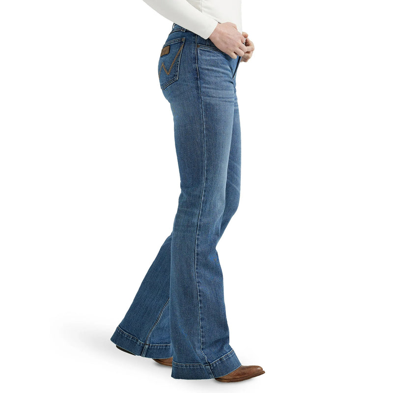 Wrangler Women's Retro Mae Wide Leg Trouser Jean in Iris