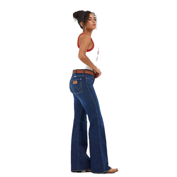 Wrangler Modern Womens Weathered Rinse Flare Jean