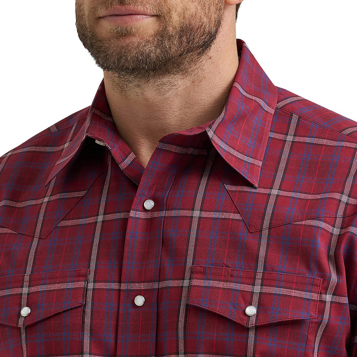 Wrangler Men's Burgundy Wrinkle Resist Shirt