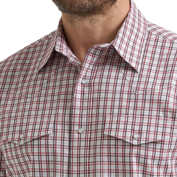 Wrangler Men's Wrinkle Resist Plaid Shirt