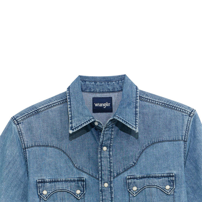 Wrangler Men's Light Wash Denim Snap Shirt