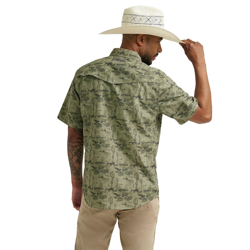 Wrangler Men's Olivine Cactus Performance Shirt