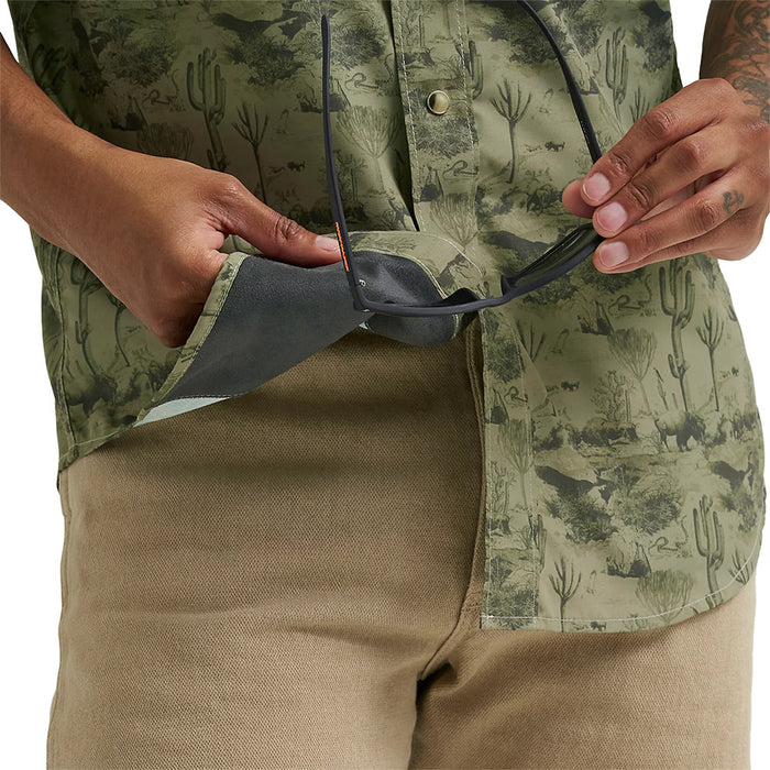 Wrangler Men's Olivine Cactus Performance Shirt