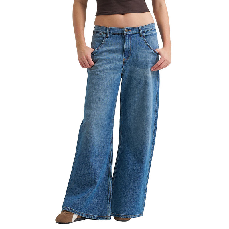 Wrangler Women's Stormy Dust Barrel Jean