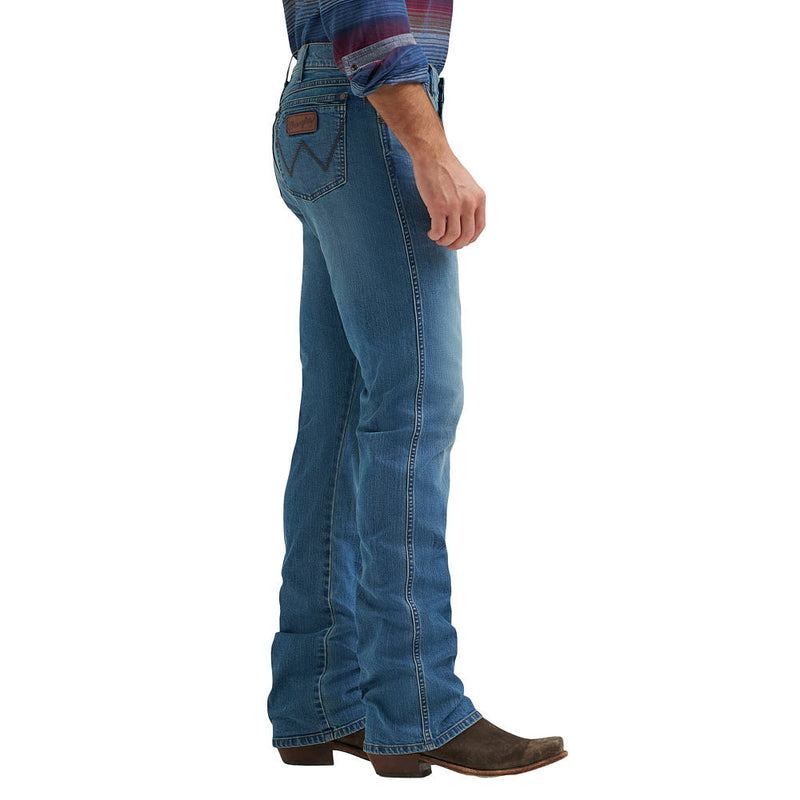 Wrangler Men's Retro Bowden Relaxed Jean