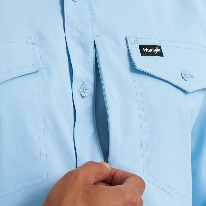 Wrangler Men's ATG Cerulean Live In Shirt