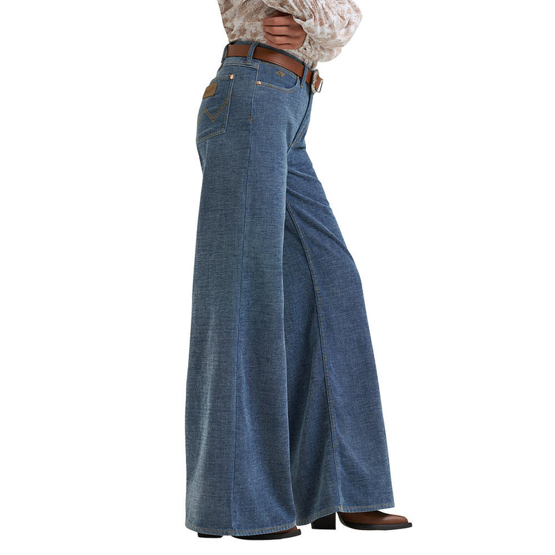Wrangler Women's Lainey Wilson Cheeky Wide Leg Jean