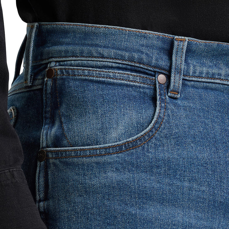 Wrangler Men's Retro Jay Relaxed Jean — NRS