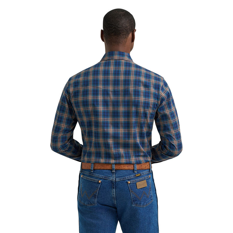 Wrangler Men's Wrinkle Resist Navy & Khaki Plaid Shirt