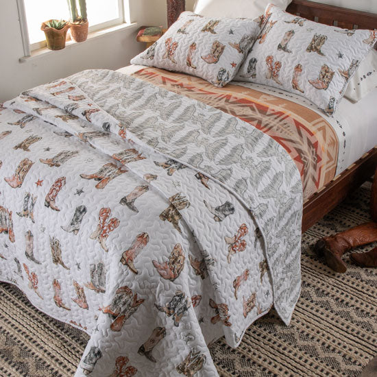 Ida Mae Home Lazy J Thunderbird Boots Quilt
