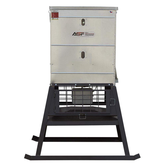 Stand and Fill Broadcast Feeder