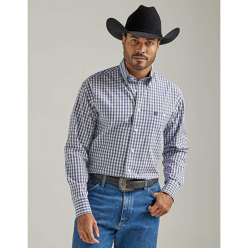 Wrangler Men's George Strait Long Sleeve Button Down