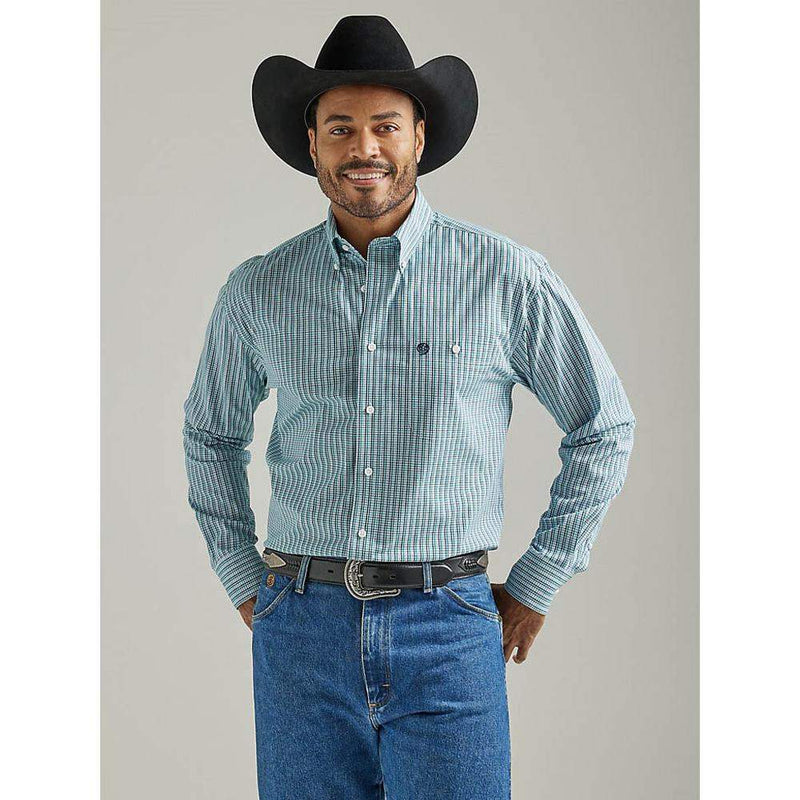 Wrangler Men's George Strait Long Sleeve Button Down