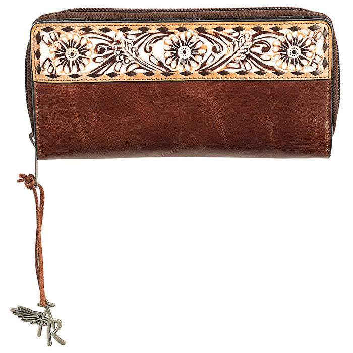 White Washed Daisy Wallet