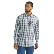 Wrangler Men's Performance Long Sleeve Snap Shirt