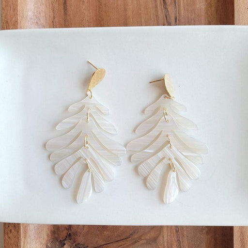 Spiffy & Splendid Palm Seashell Earrings