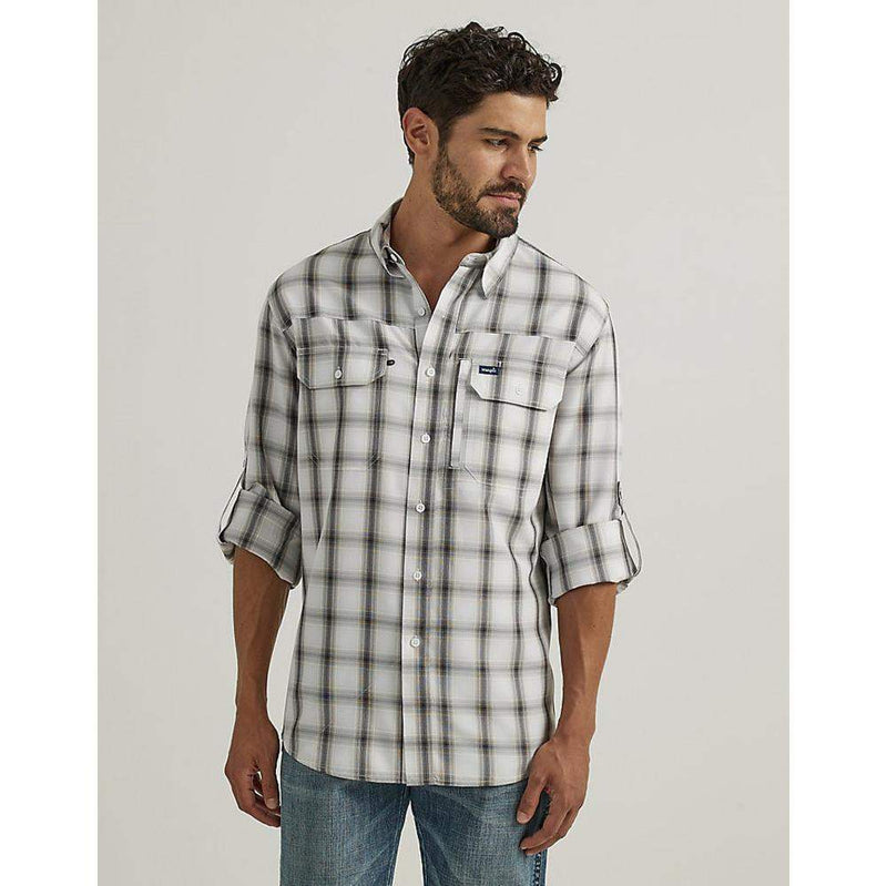 Wrangler Men's Performance Long Sleeve Plaid Shirt