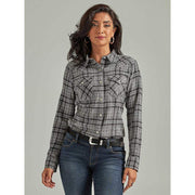 Wrangler Women's Essential Flannel Plaid Western Snap Shirt