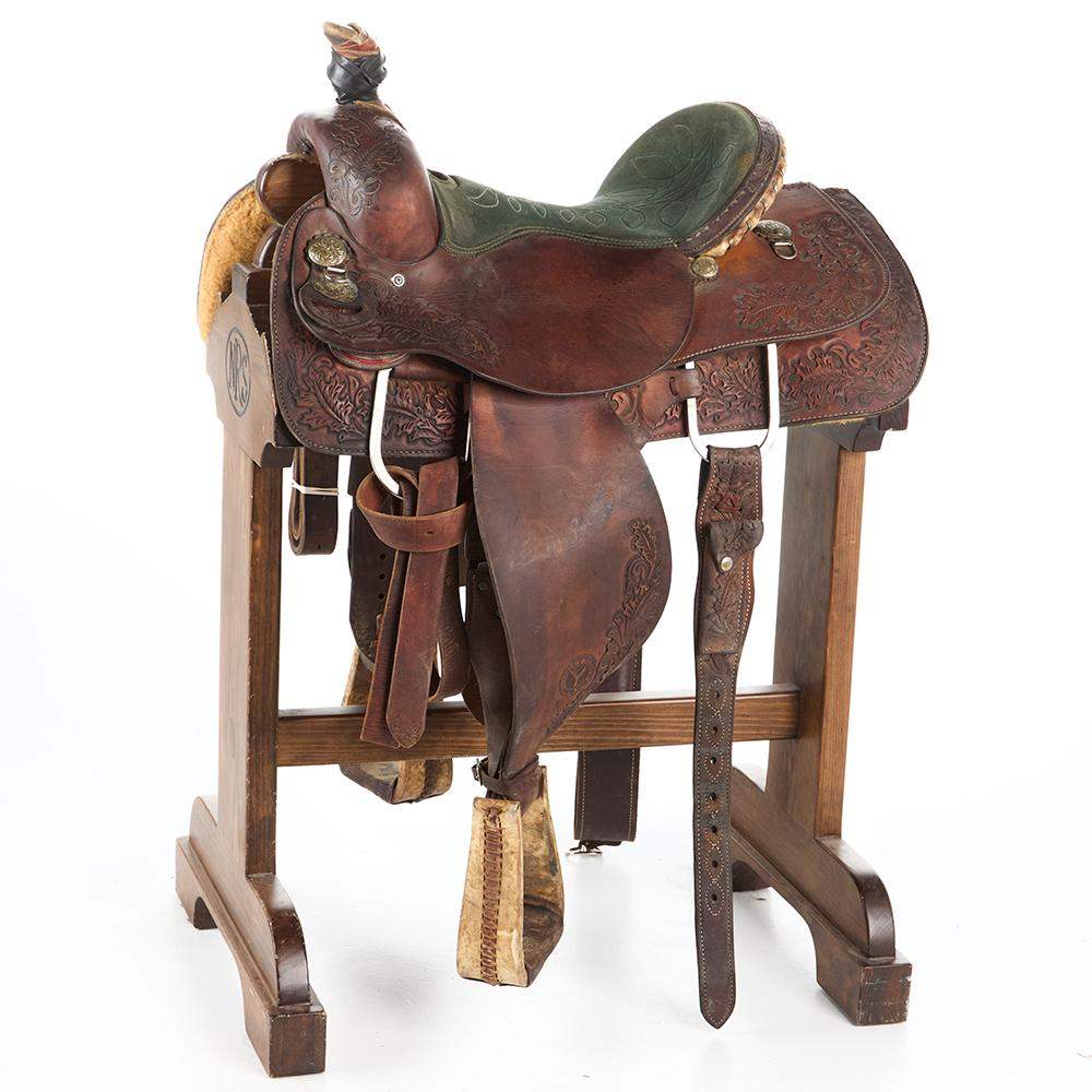 NRS Used 15in Circle Y Team Roping Saddle