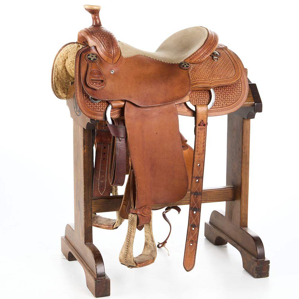 NRS Used 15in Professional Team Roping Saddle