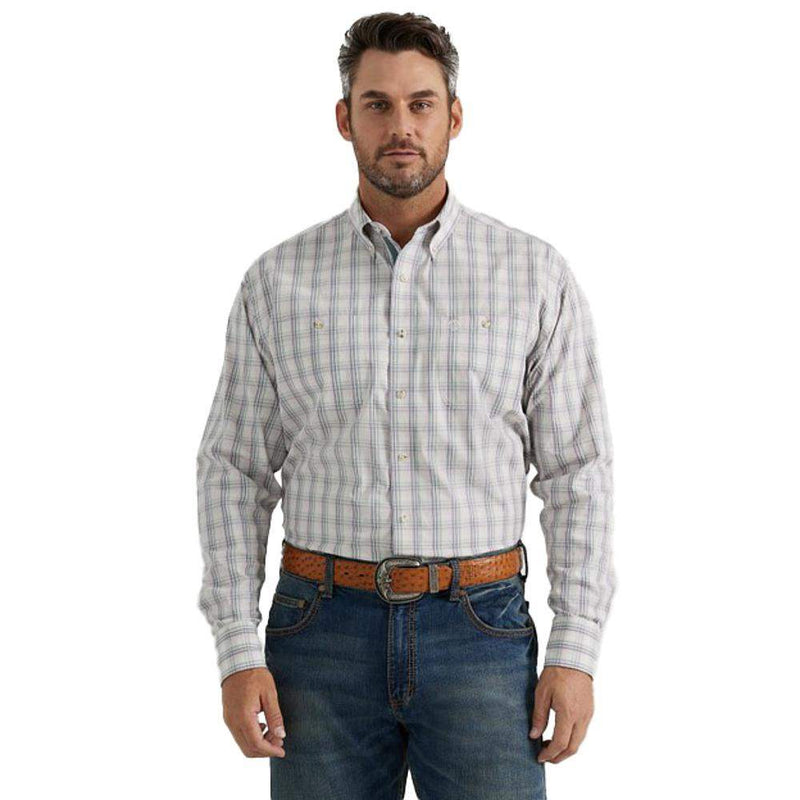 Wrangler Men's George Strait Two Pocket Button Down Shirt